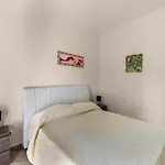 Modern In With Garden