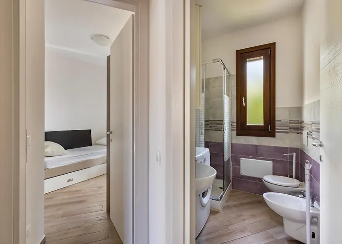 Apartman Modern In With Garden
